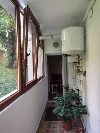 Apartament cu 3 camere decomandat, mobilat în Răcădău