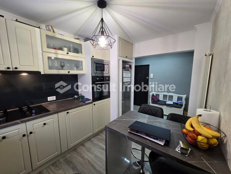 Apartament cu 3 camere decomandat, mobilat în Mărăști
