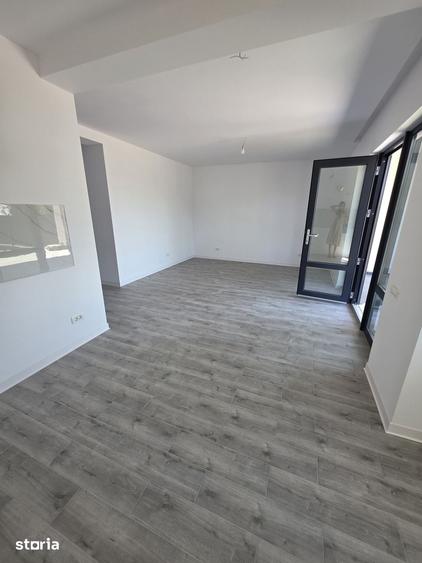 Casă cu 5 camere cu Teren 350 Mp în Becicherecu Mic