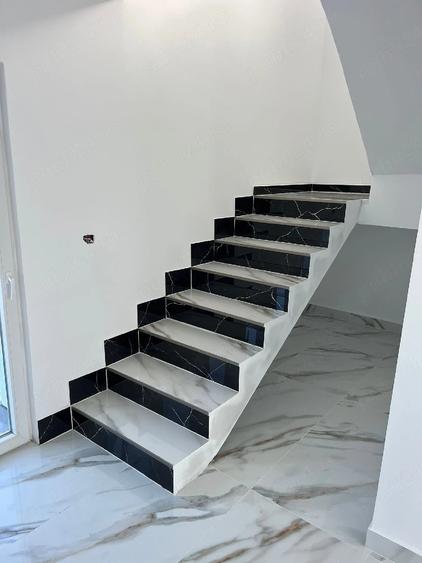 Casă cu 4 camere cu Teren 300 Mp în Exterior Vest
