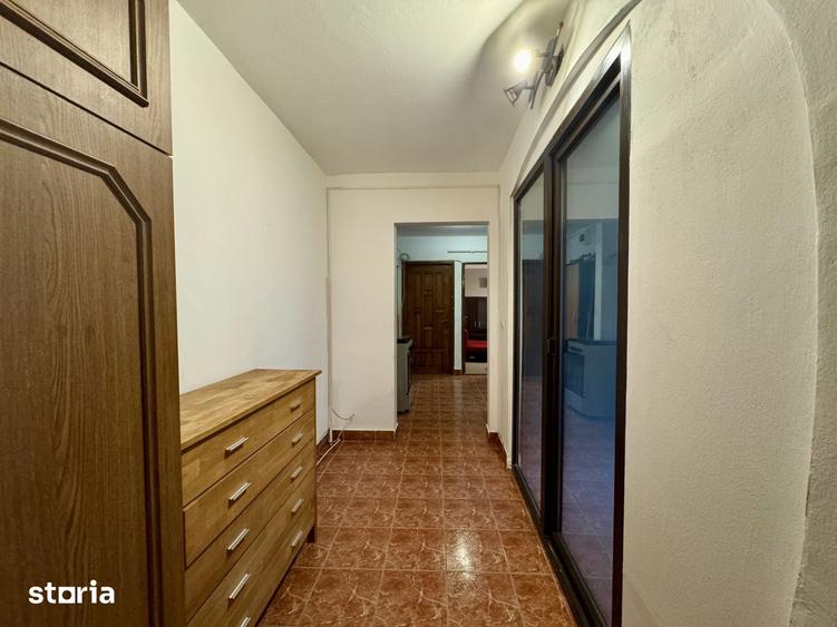 Apartament cu 2 camere în Complex Studențesc