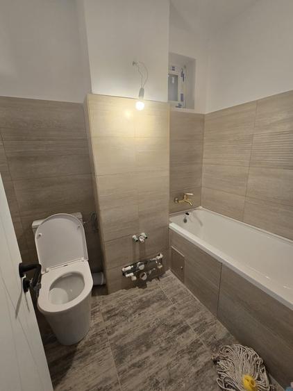 Apartament cu 2 camere decomandat în Alexandru Obregia