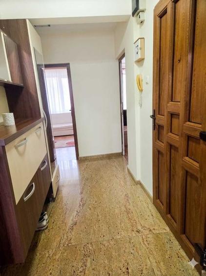 Apartament cu 2 camere decomandat în Spitalul Județean