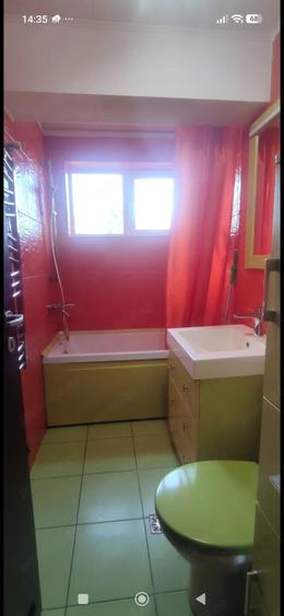 Apartament cu 2 camere decomandat în Valea Oltului