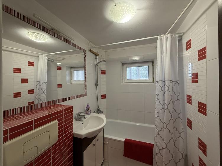 Apartament cu 2 camere decomandat, mobilat în Tomis Nord