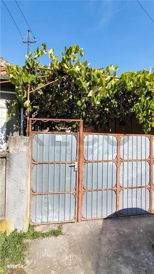 Casă cu 2 camere cu Teren 1597 Mp în Husasău de Tinca