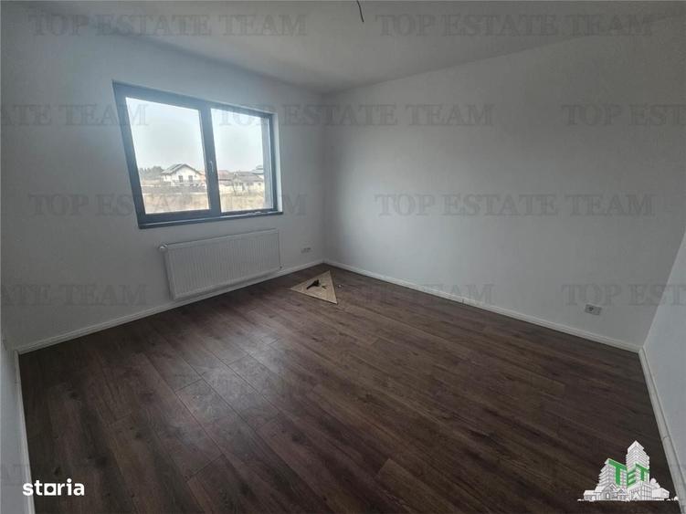 Casă cu 4 camere cu Teren 400 Mp în Dragomirești-Deal