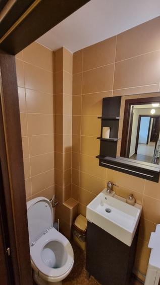 Apartament cu 3 camere semidecomandat, mobilat în 1 Decembrie 1918