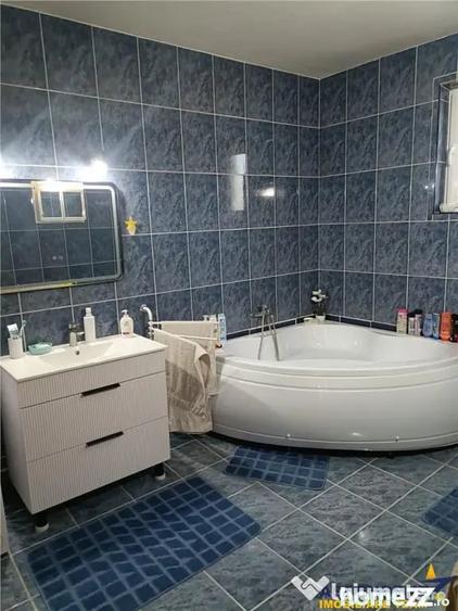 Casă cu 6 camere cu Teren 996 Mp în Gălăoaia