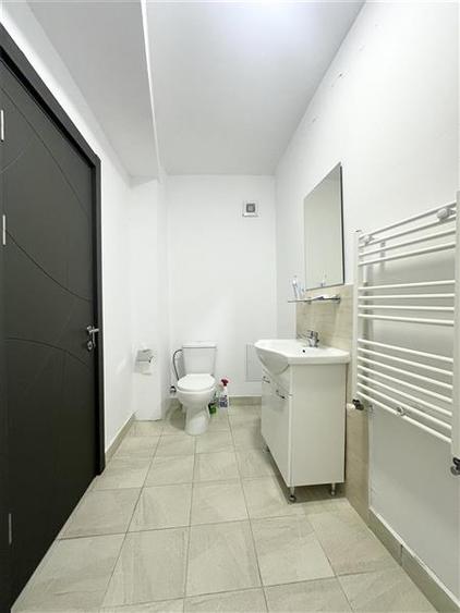 Spatiu Comercial 70 mp, Etaj 3, zona Brotacei - 13