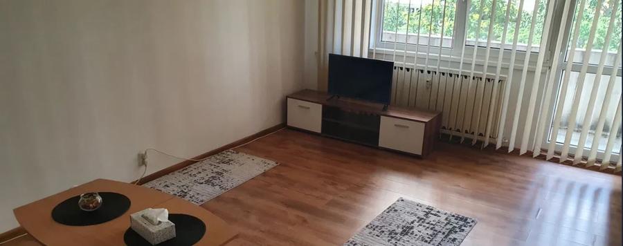 Garsonieră decomandată, mobilată în Dristor