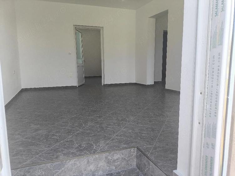Spațiu comercial, de 100 mp, în Central