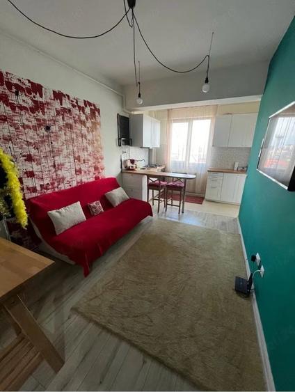 Apartament cu 2 camere decomandat în Exterior Vest