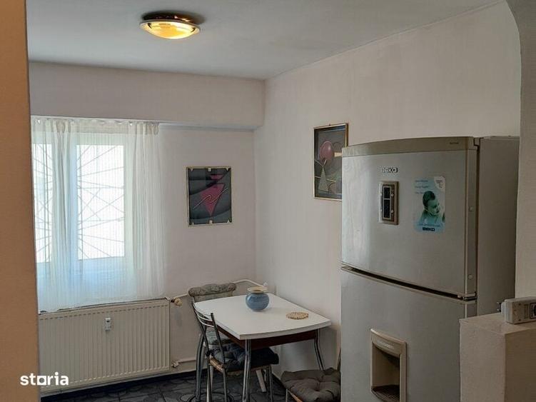 Apartament cu 3 camere decomandat în Vatra Luminoasă