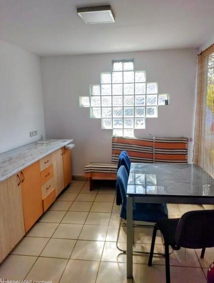 Casă cu 6 camere cu Canalizare în Chiscani