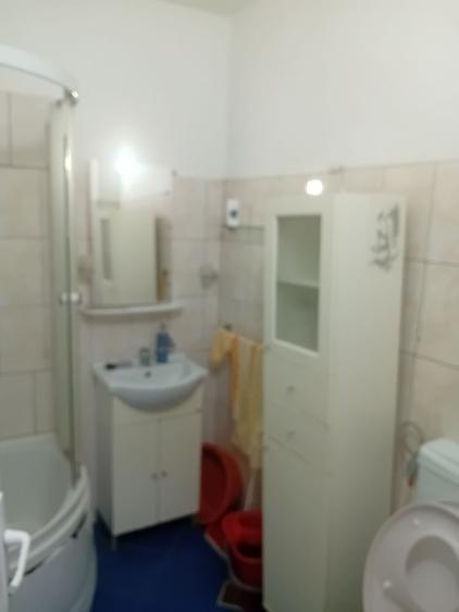 Apartament cu 2 camere decomandat în Berca