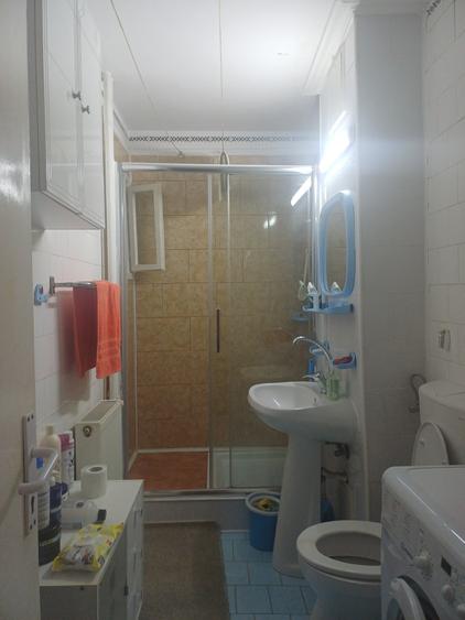 Apartament cu 4 camere semidecomandat în Vasile Aaron