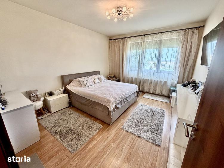 Casă cu 4 camere cu Teren 330 Mp în Glina