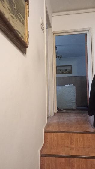 Apartament cu 3 camere decomandat în Mărăței