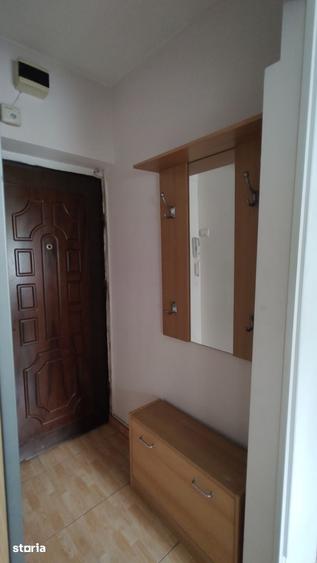 Apartament cu 2 camere decomandat în Militari