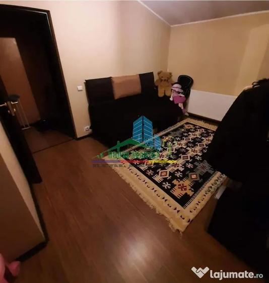 Casă cu 3 camere cu Teren 160 Mp în Golești
