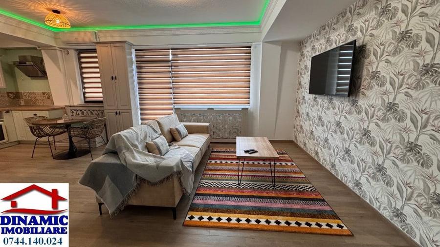 Apartament cu 2 camere semidecomandat în Central
