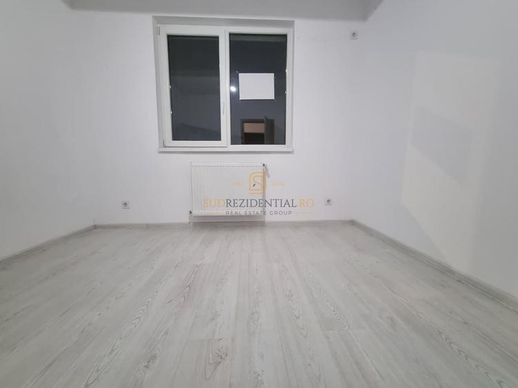 Apartament cu 3 camere decomandat în Metalurgiei