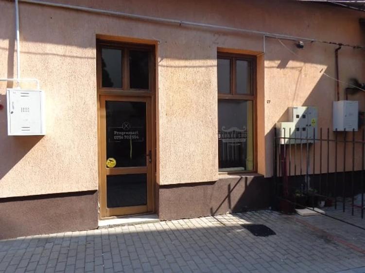 Spațiu comercial, de 44 mp, în Central