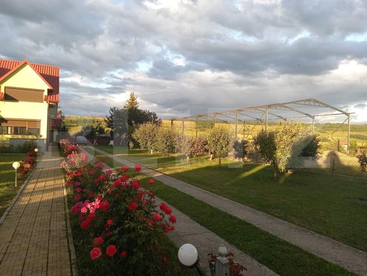 Casă individuală cu 5 camere cu Canalizare în Vadu Moldovei