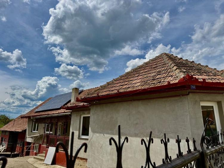 Casă cu 4 camere în Gănești