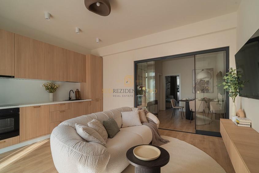 Apartament cu 5 camere decomandat, mobilat în Armeneasca