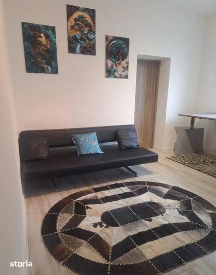 Casă cu 2 camere cu Teren 30 Mp în Central