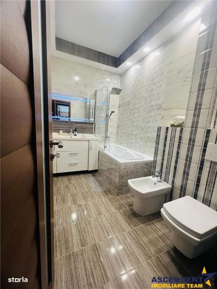 Apartament cu 3 camere, mobilat în Tractorul