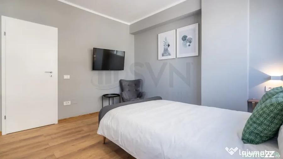 Apartament cu 6 camere decomandat în P-ța Universității