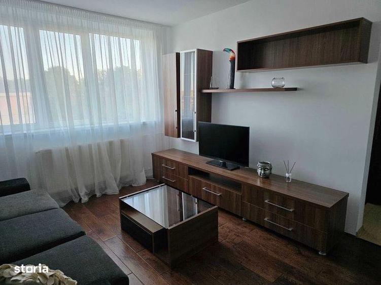 Apartament cu 3 camere, mobilat în Apusului