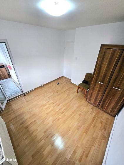 Apartament cu 2 camere decomandat în Micro 17