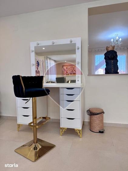 Spațiu comercial, de 150 mp, în Bujac