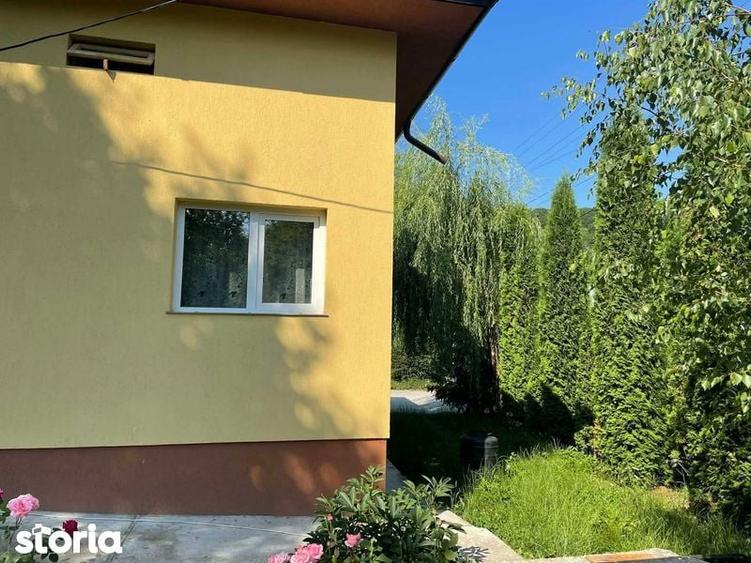 Casă cu 4 camere cu Teren 125 Mp în Măgura