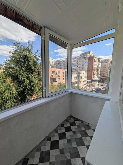 Apartament cu 4 camere decomandat în Gară
