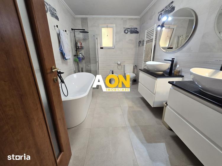 Casă cu 5 camere cu Teren 600 Mp în Central