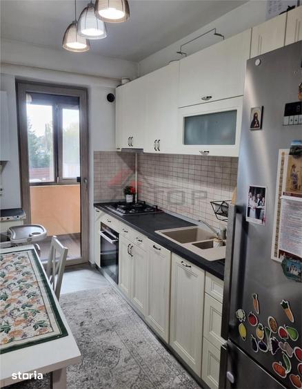 Apartament cu 3 camere decomandat în Miroslava