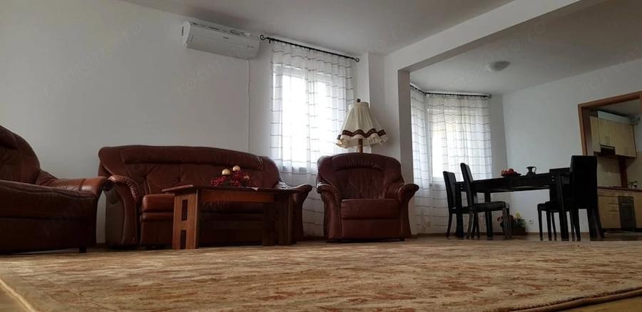 Casă cu 6 camere cu Teren 329 Mp în Trei Stejari