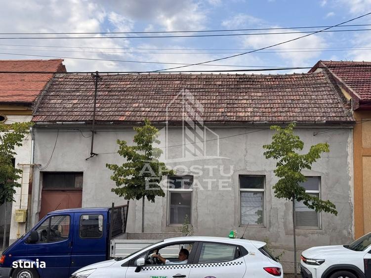 Apartament cu 4 camere decomandat în Bălcescu