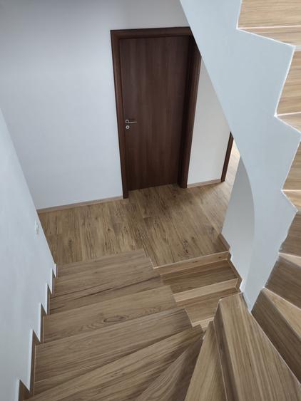 Duplex cu 5 camere cu Canalizare în Chiajna