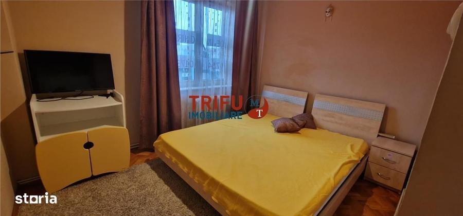 Apartament cu 4 camere decomandat în Central