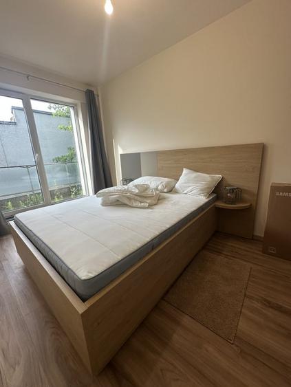 Apartament cu 2 camere semidecomandat, mobilat în Între Lacuri