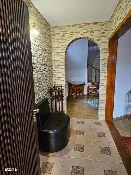 Casă cu 4 camere în Săucești