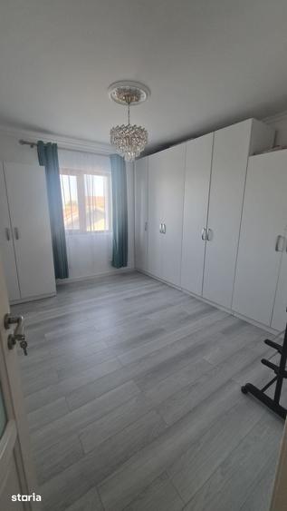 Casă cu 5 camere cu Teren 400 Mp în Central