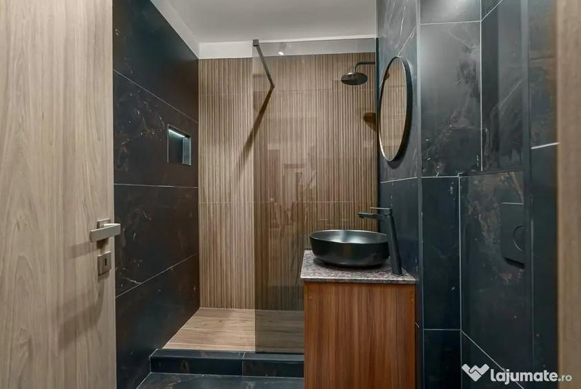Apartament cu 2 camere semidecomandat în Universitate