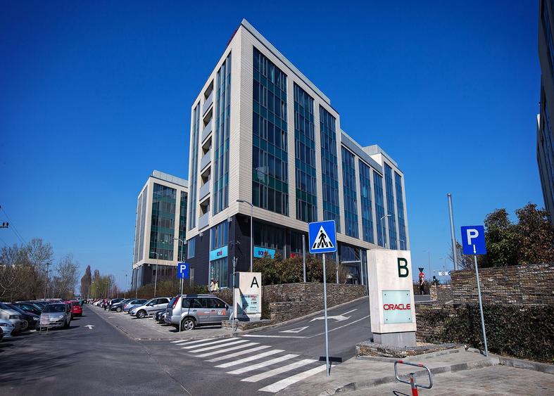 Birou, de 35,500 mp, în Barbu Văcărescu